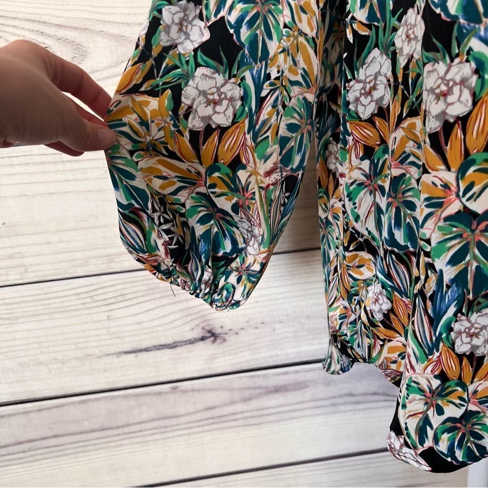 Halogen Tropical Floral Leaf Patterned V Neck Blo… - image 7